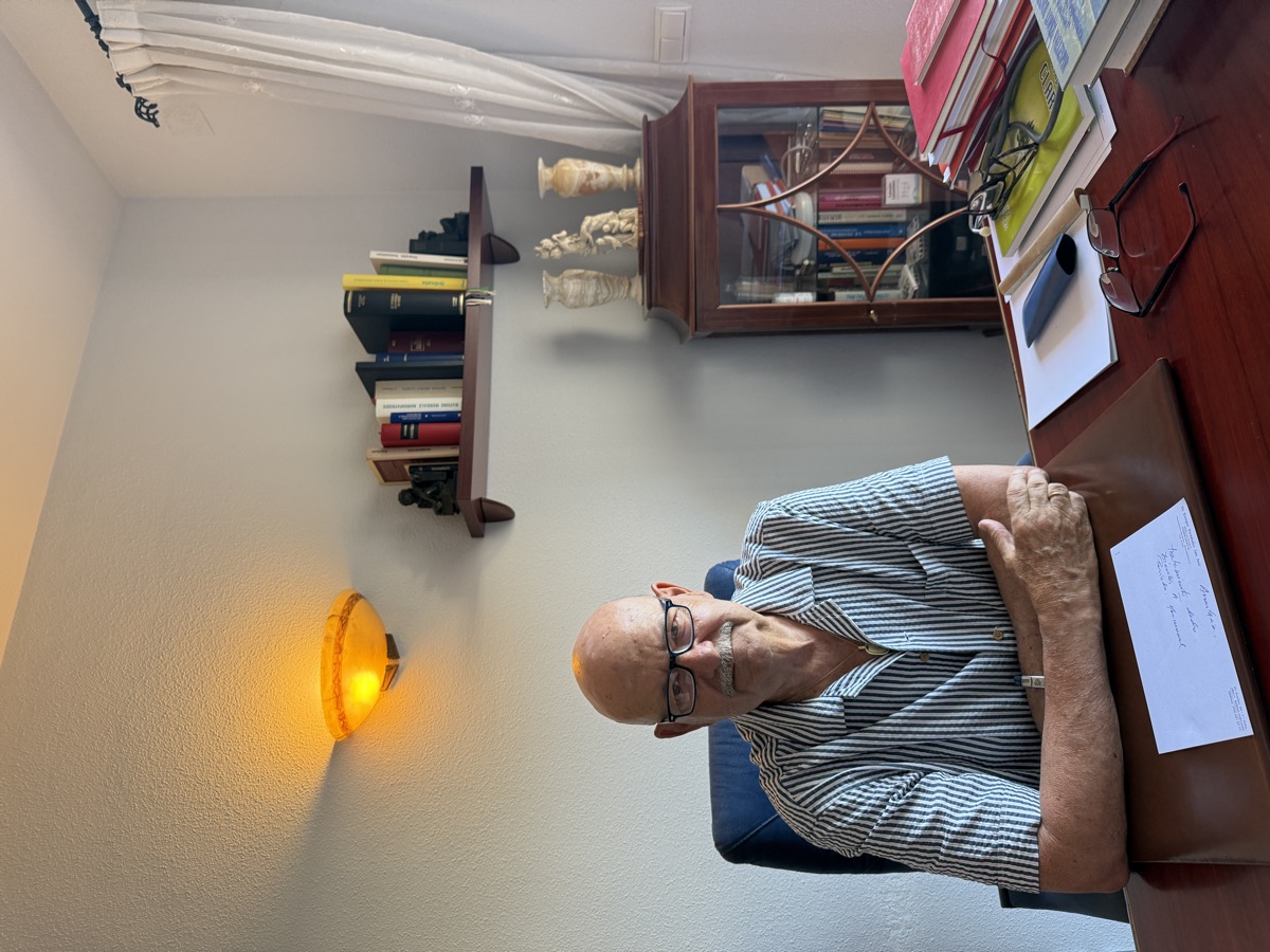 Fotografía del Dr. Enrique Fernandez